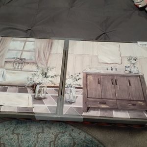 Bathroom canvas picture set